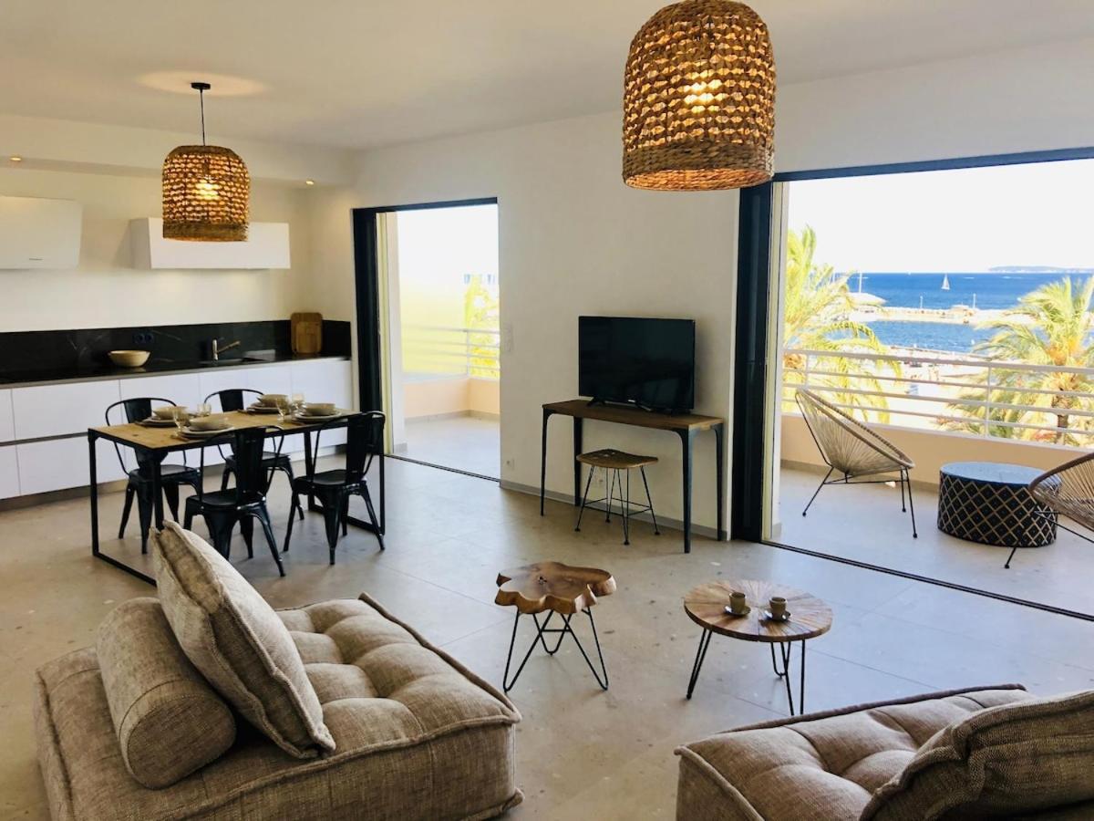 לה לבאנדו Appartement T3 Lumineux Traversant Totalement Neuf En Face De La Plage Front De Mer Vue Sur Les Iles Vue Mer Panoramique Assuree Residence De La Plage Centre Ville Du Lavandou 3Eme Etage Avec Ascenseur Appartement T3 מראה חיצוני תמונה