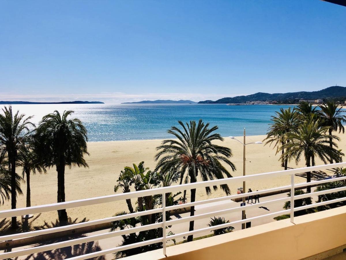 לה לבאנדו Appartement T3 Lumineux Traversant Totalement Neuf En Face De La Plage Front De Mer Vue Sur Les Iles Vue Mer Panoramique Assuree Residence De La Plage Centre Ville Du Lavandou 3Eme Etage Avec Ascenseur Appartement T3 מראה חיצוני תמונה